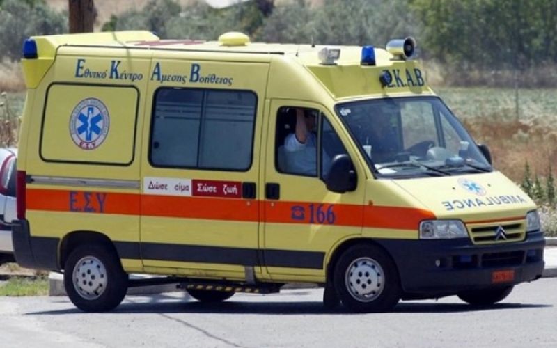 τροχαίο κολονα γυναικα ηρ.πολυτεχνειου