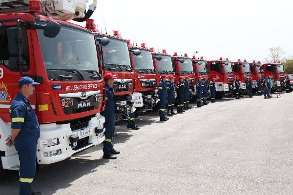 purosvestiko soma thessalias 10 νέα οχήματα για το πυροσβεστικό σώμα Θεσσαλίας