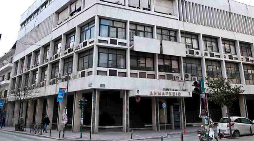 Λάρισα: Επιστρέφουν οι κορύνες σε Παπαναστασίου και Παναγούλη για την αντιμετώπιση του κυκλοφοριακού