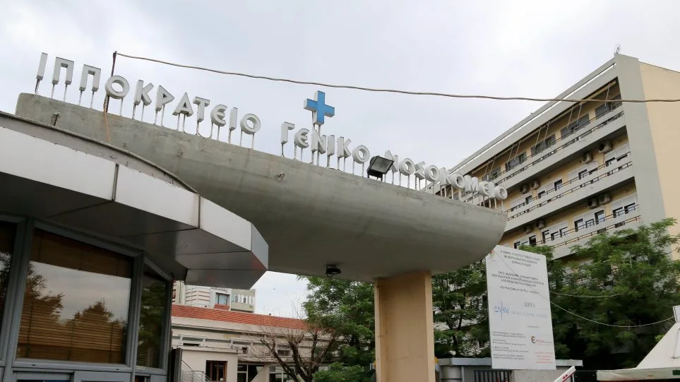Βόλος: Άφησε το χέρι της μαμάς κι έτρεξε στο δρόμο, λέει η θεία του 6χρονου που παρασύρθηκε από λεωφορείο