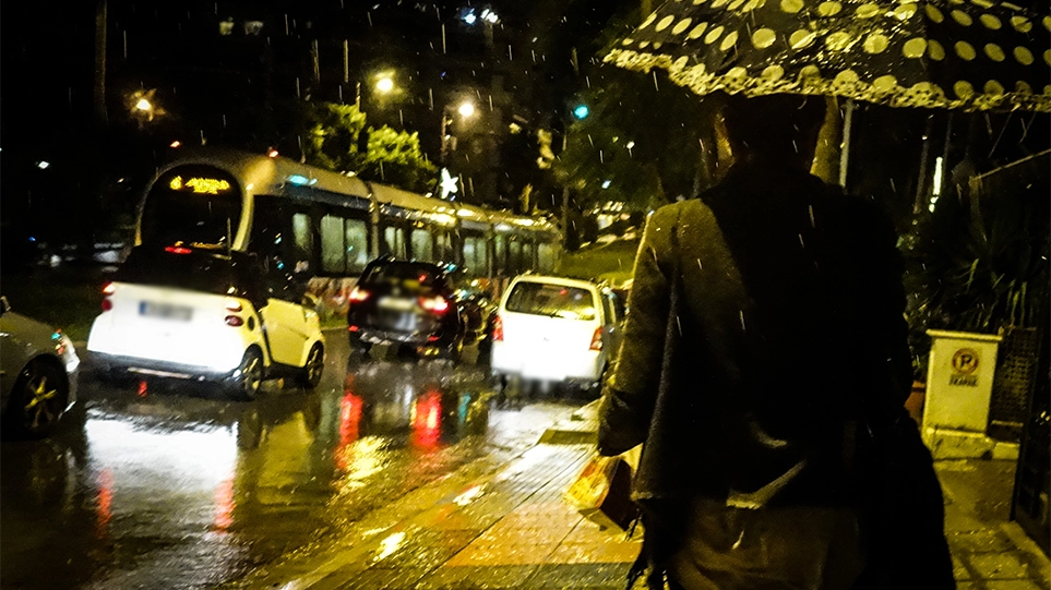 Καιρός - Κολυδάς: Καταιγίδες στην Αττική μέχρι μετά τα μεσάνυχτα