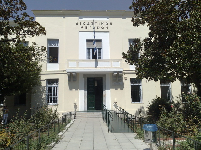ΕΠΙΘΕΣΗ ΣΚΥΛΟΥ ΣΤΟ ΒΟΛΟ