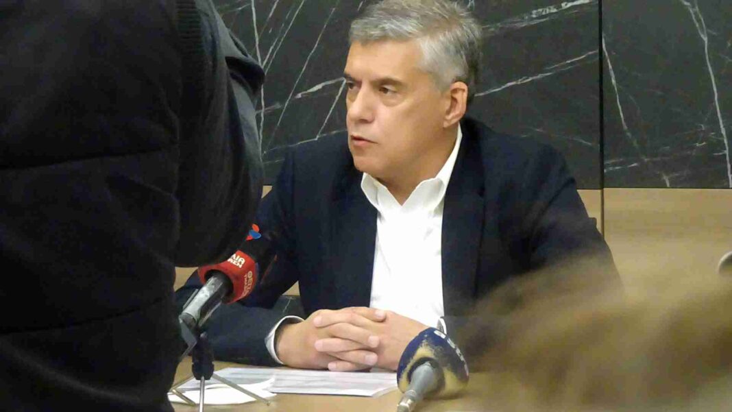 Κωστας αγοραστός