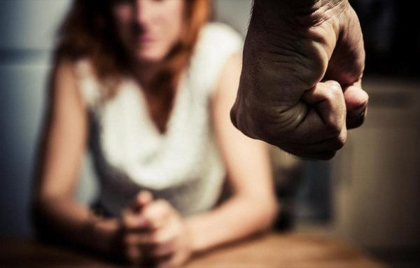 Άγριος ξυλοδαρμός 70χρονης
