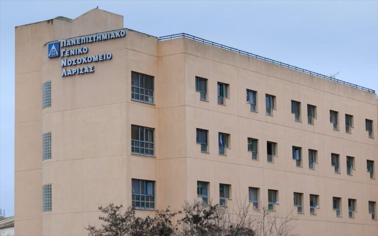 Λάρισα: Νοσεί από αιμορραγικό πυρετό και η γιατρός που ήρθε σε επαφή με τον 70χρονο που πέθανε
