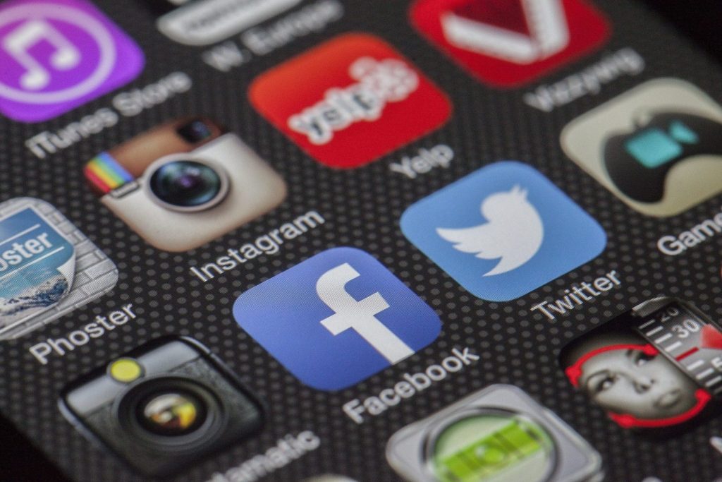 φταίνε τα social media για την μειωμένη συγκέντρωση του εγκεφάλου μας