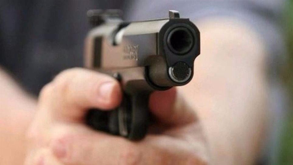 Τρίκαλα: Άγνωστος έβγαλε όπλο σε ανήλικα κορίτσια!