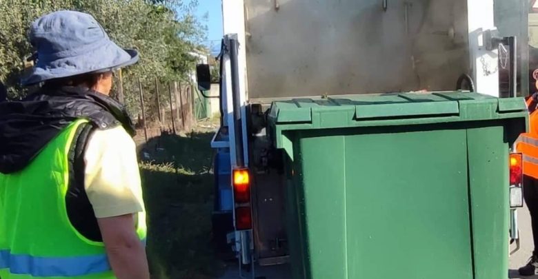 tyrnavos_kadoi 1 Εκτεταμένο πρόγραμμα πλυσίματος κάδων από τον δήμο Τυρνάβου