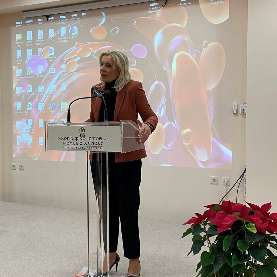 Η ΡΕΝΑ ΚΑΡΑΛΑΡΙΩΤΟΥ ΣΤΗΝ ΕΚΘΕΣΗ ΔΙΑ-ΛΟΓΟΙ ΕΚΦΡΑΣΗΣ