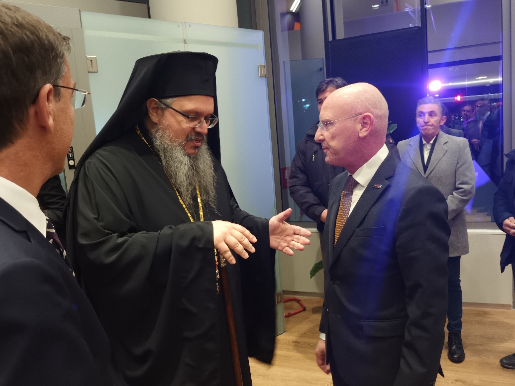 εγκαίνια της Optima Bank 