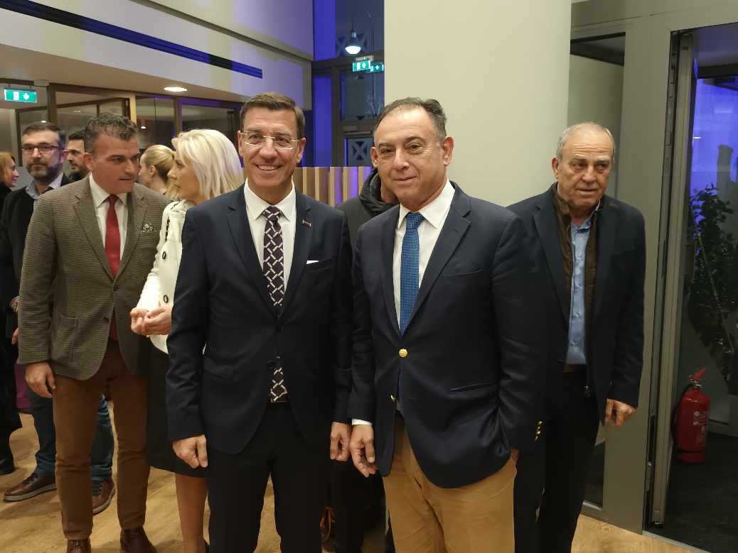 εγκαίνια της Optima Bank 