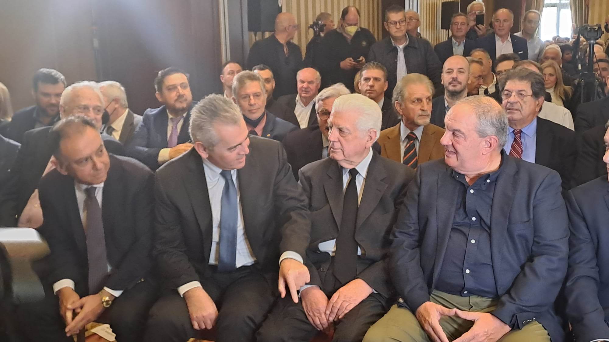παρουσίαση βιβλίου του Μ. Κοττάκη στη Λάρισα