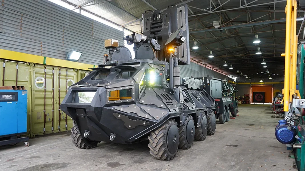 minwtauros-3 Λαρισαίος επιχειρηματίας κατασκεύασε ρομποτικό όχημα