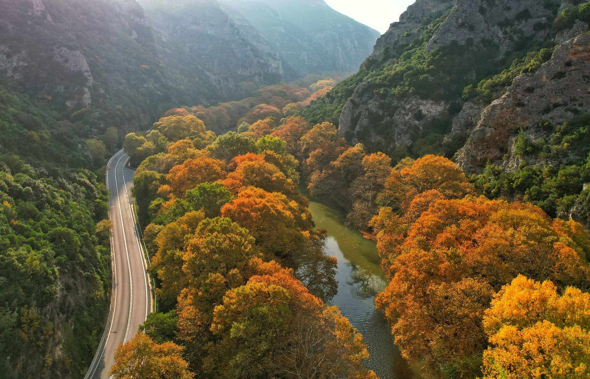 Λάρισα: Ένα μαγευτικό οδοιπορικό στο νομό από ψηλά