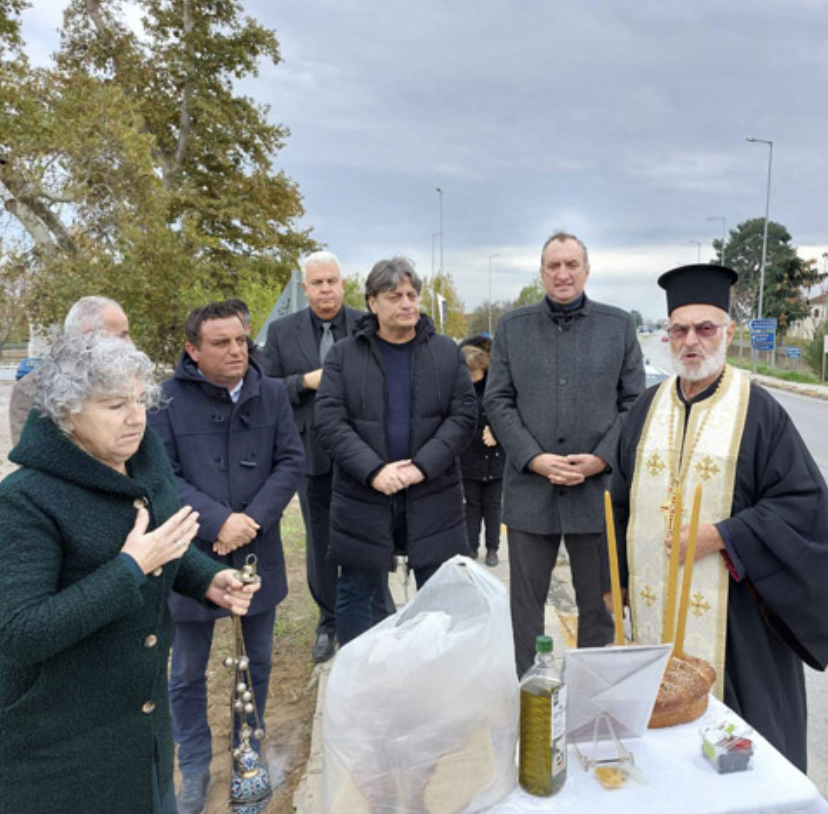 Στη δέηση στο εικονοστάσι του Αγίου Γεωργίου εκ Ραψάνης ο Δήμαρχος Τυρνάβου Γιάννης Κόκουρας