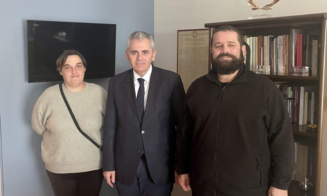 ΜΑΞΙΜΟΣ ΑΠΟ ΔΑΣΟΛΟΦΟ ΦΑΡΣΑΛΩΝ