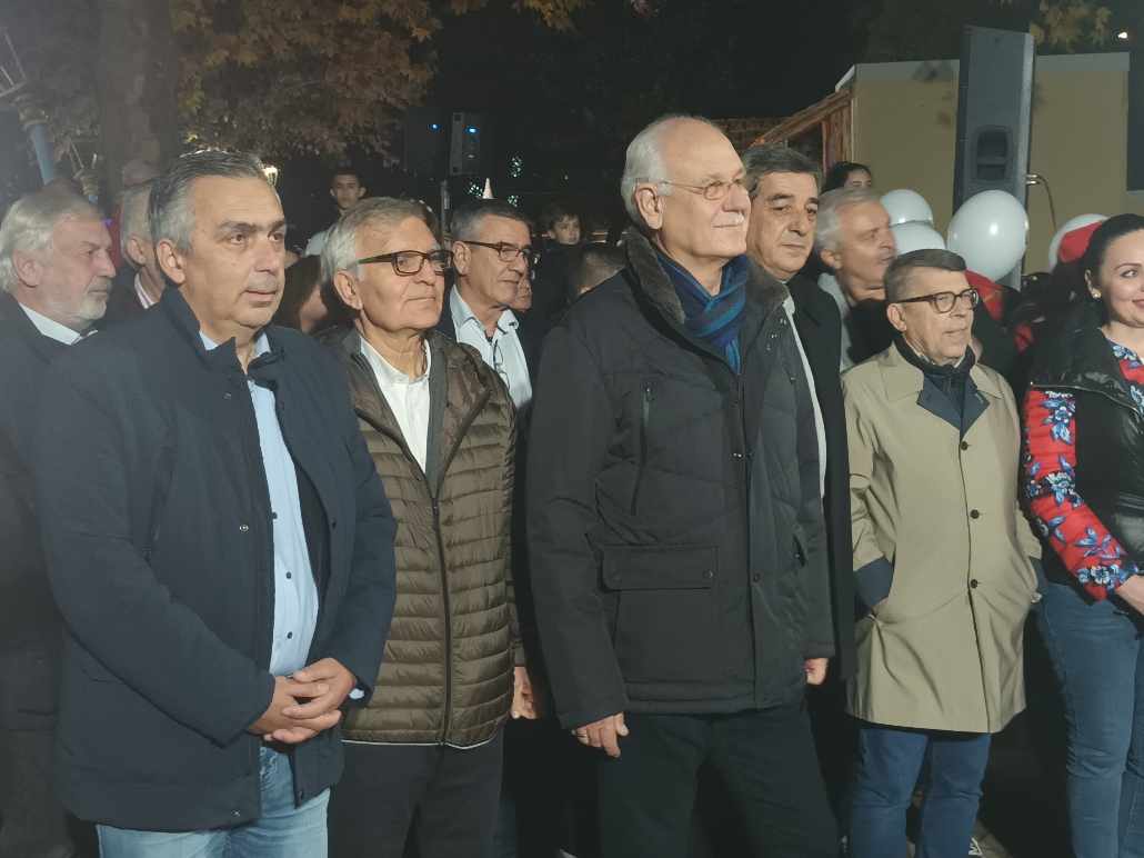 Λάρισα: Πλήθος κόσμου στο παραμυθένιο Πάρκο των ευχών