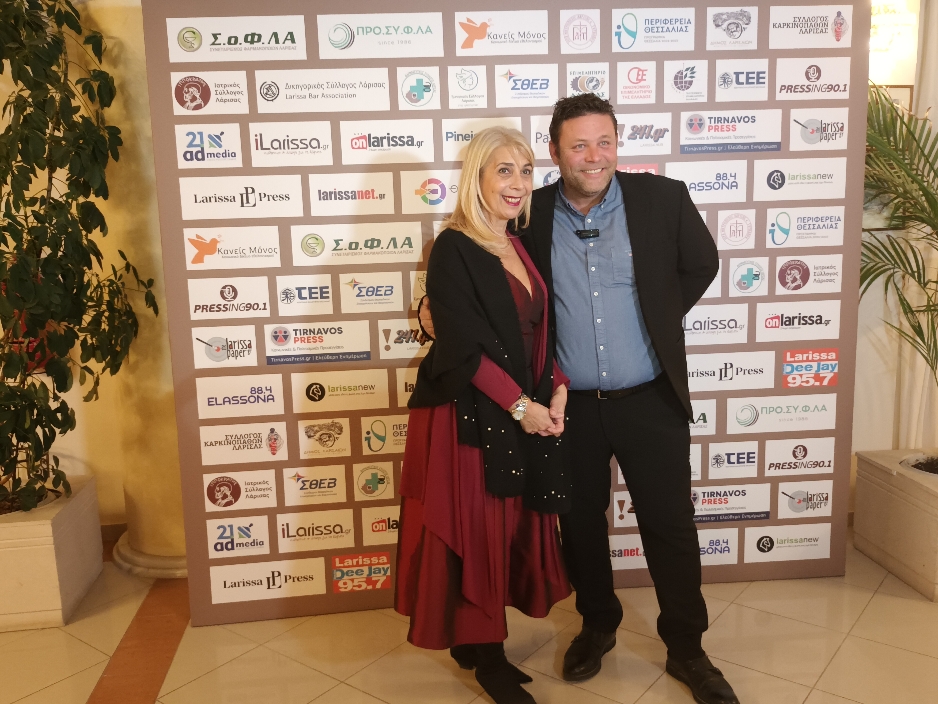 Τα Χριστούγεννα βρήκαν το νόημα τους στην αποψινή εκδήλωση αλληλεγγύης για τη δημιουργία ξενώνα Καρκινοπαθών