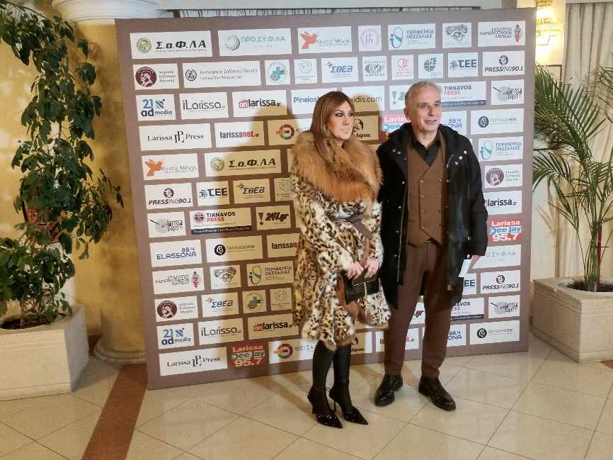 Τα Χριστούγεννα βρήκαν το νόημα τους στην αποψινή εκδήλωση αλληλεγγύης για τη δημιουργία ξενώνα Καρκινοπαθών