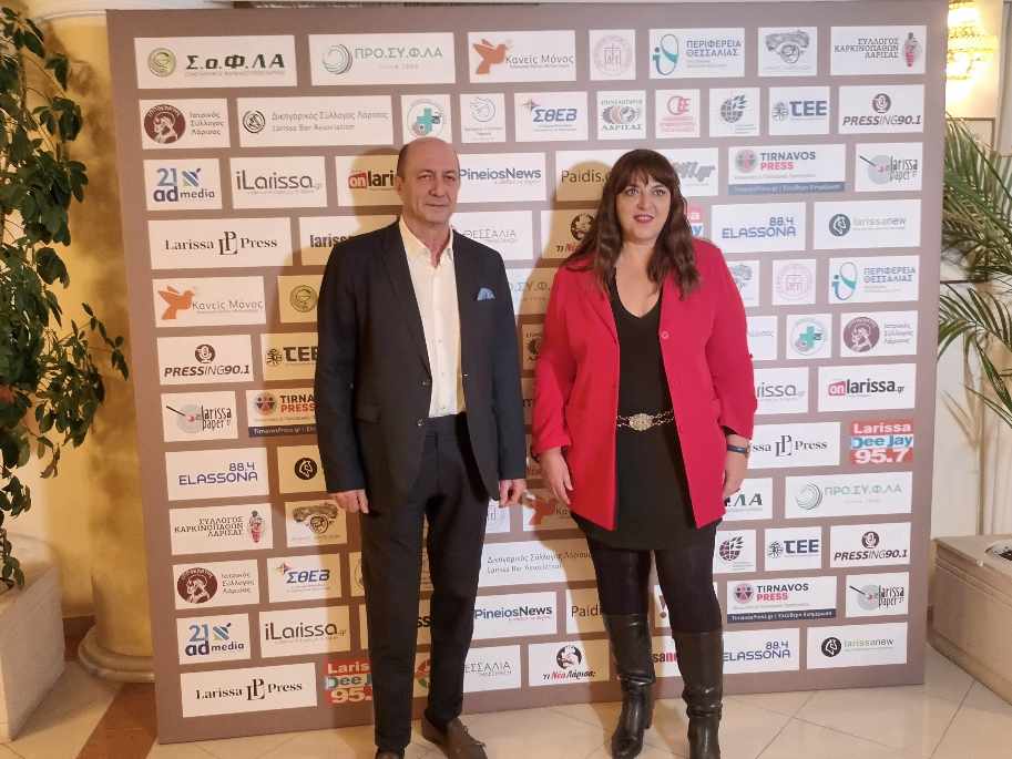 Τα Χριστούγεννα βρήκαν το νόημα τους στην αποψινή εκδήλωση αλληλεγγύης για τη δημιουργία ξενώνα Καρκινοπαθών