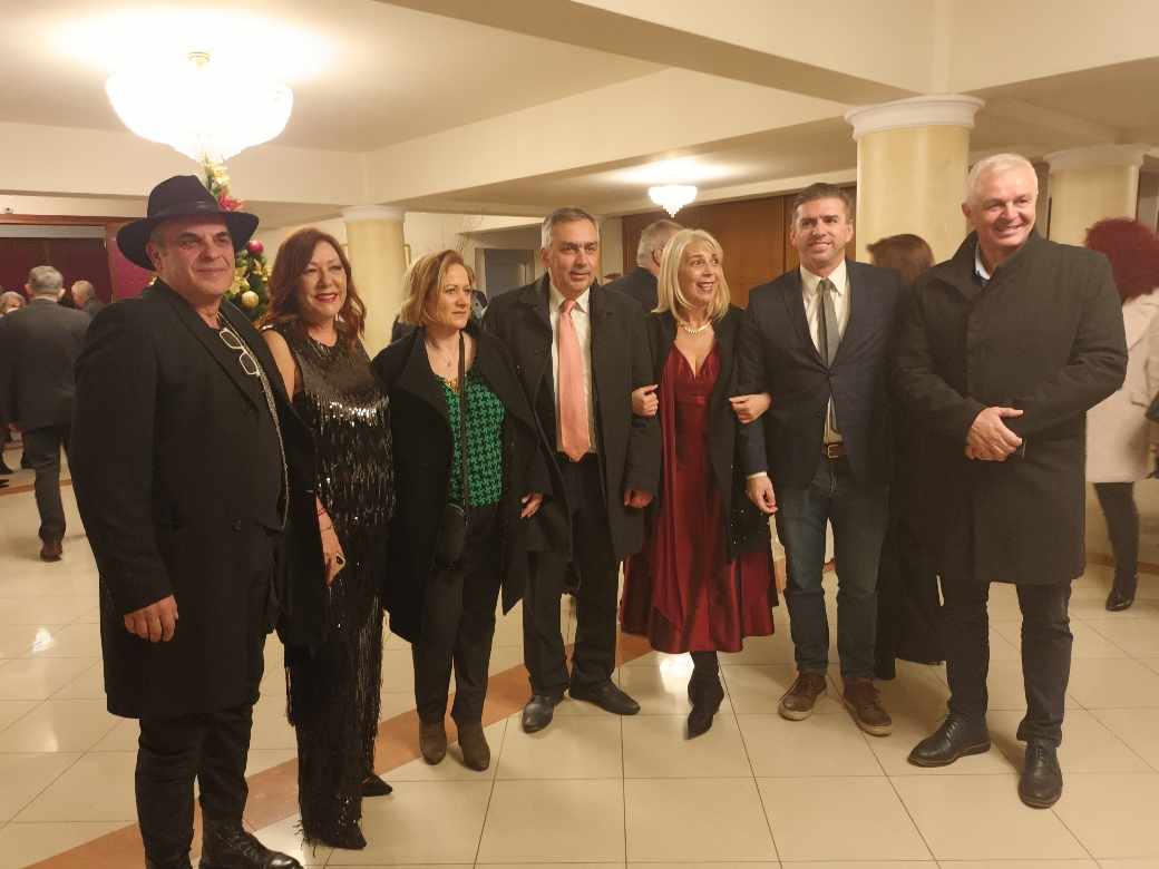 Τα Χριστούγεννα βρήκαν το νόημα τους στην αποψινή εκδήλωση αλληλεγγύης για τη δημιουργία ξενώνα Καρκινοπαθών