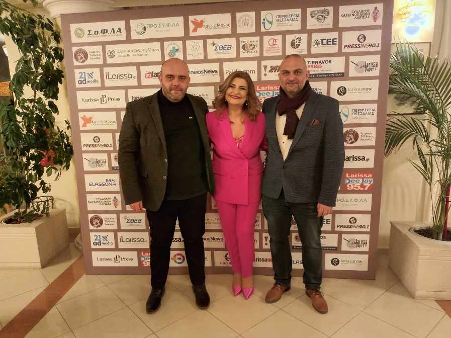 Τα Χριστούγεννα βρήκαν το νόημα τους στην αποψινή εκδήλωση αλληλεγγύης για τη δημιουργία ξενώνα Καρκινοπαθών