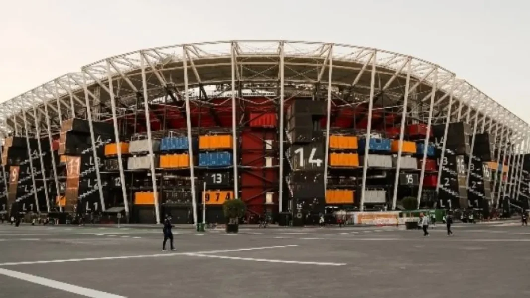 gipedo-975 Το αποσυναρμολογούμενο γήπεδο «974»