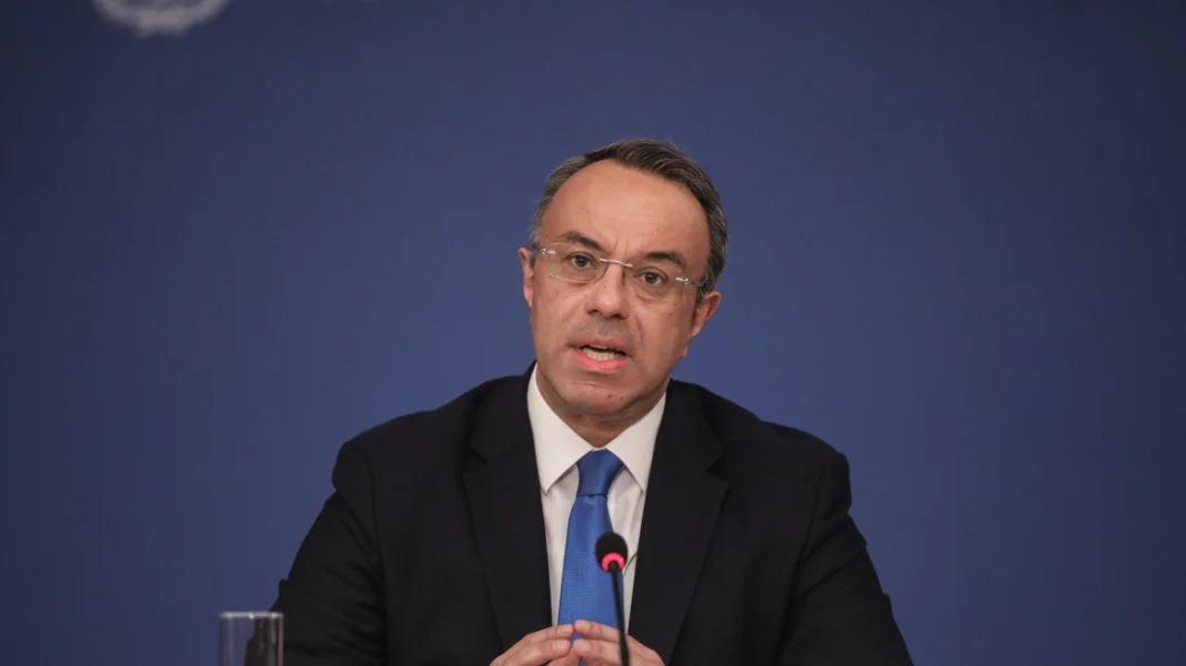 Σταϊκούρας προς τράπεζες