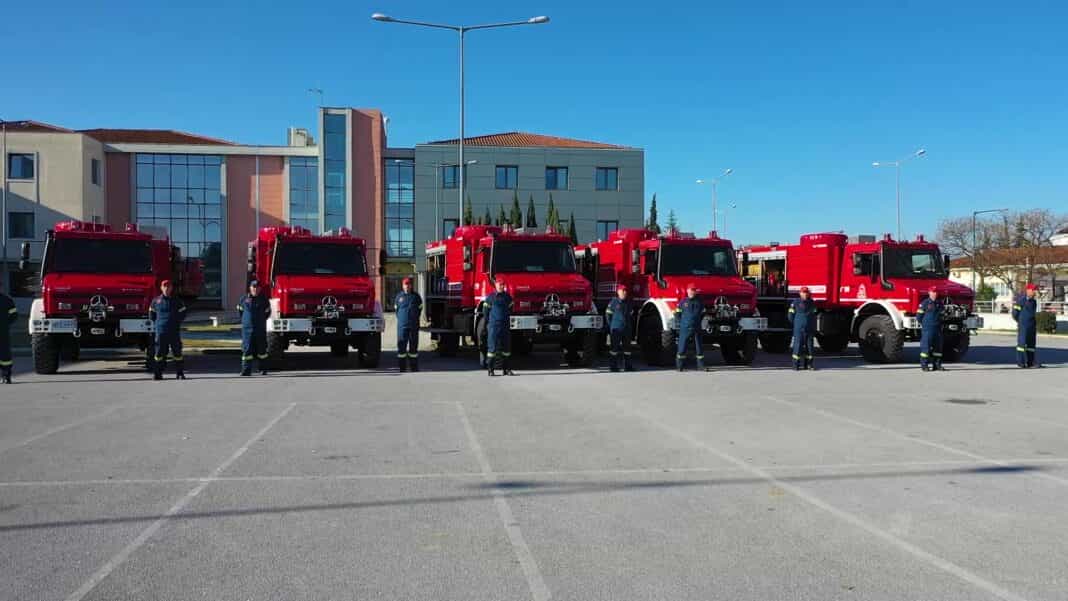 Είκοσι δύο νέα οχήματα από την Περιφέρεια Θεσσαλίας για τον εκσυγχρονισμό του στόλου της Πυροσβεστικής