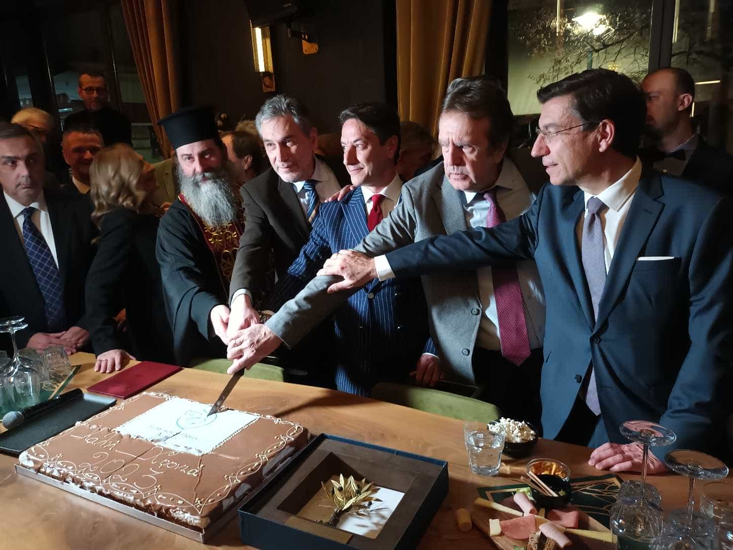 Κοπή πρωτοχρονιάτικης πίτας για τον Εμπορικό Σύλλογο Λάρισας