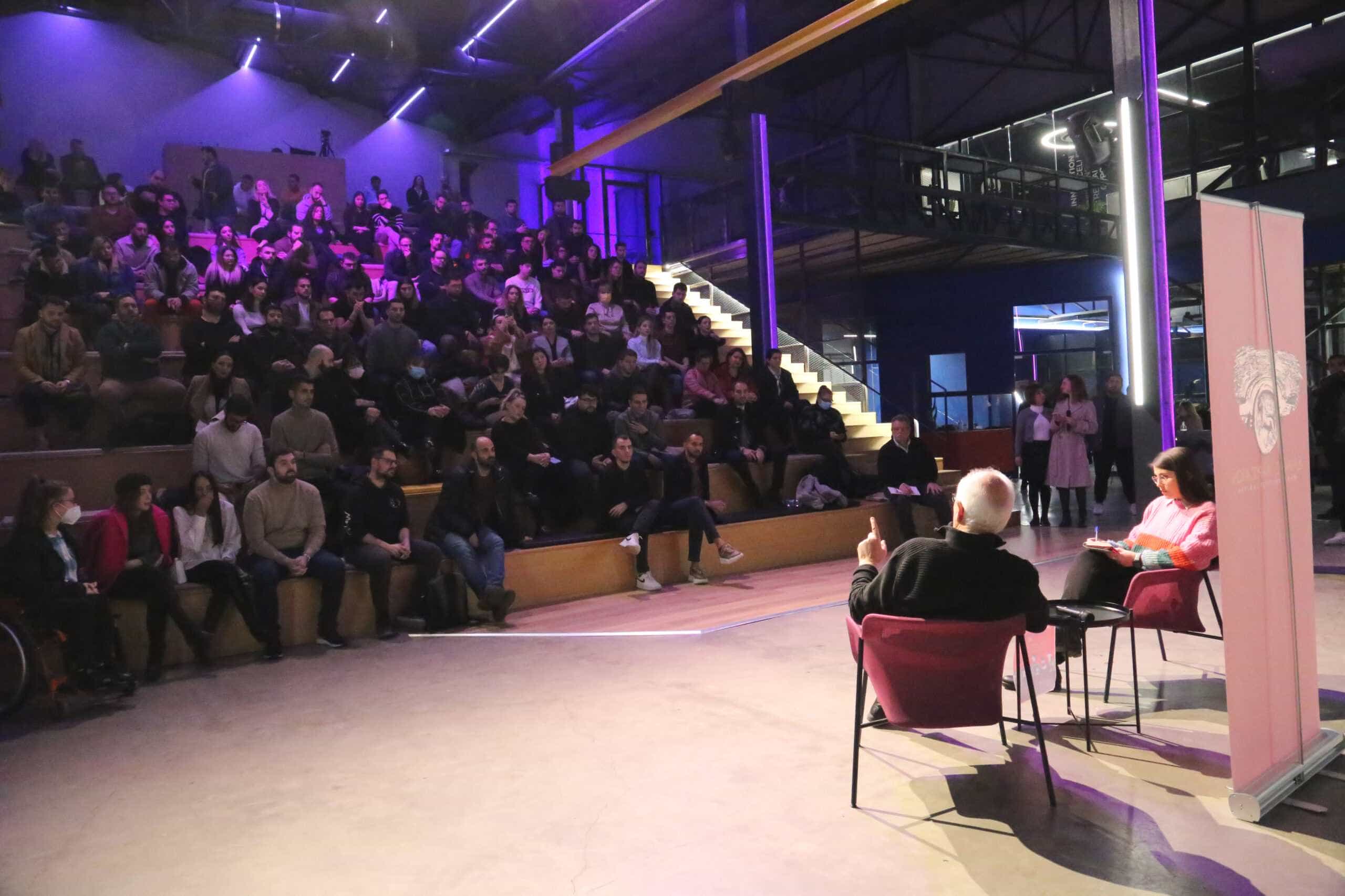 Απόστολος Καλογιάννης με νέες και νέους στο Πάρκο Καινοτομίας JOIST