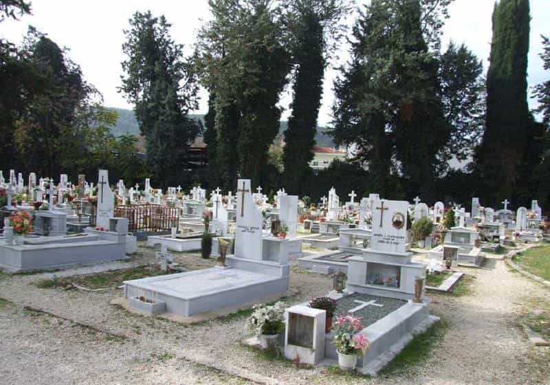 nekrotafeio Δήμος Τυρνάβου: Ανακοίνωση για ενέργειες εκταφής