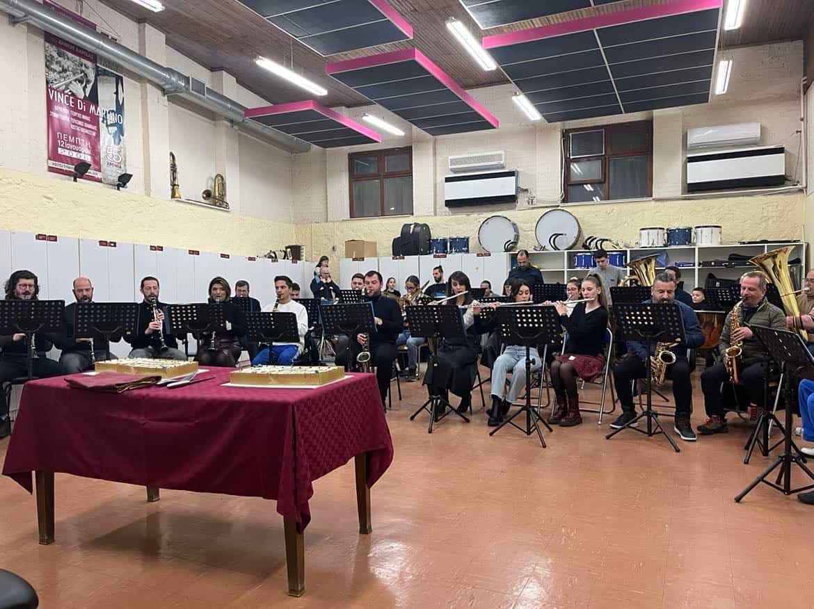 Βασίλεψε η Φιλαρμονική του ΔΩΛ