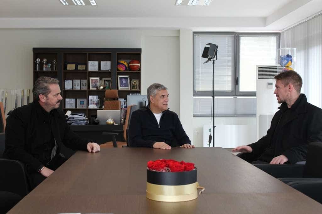 Η Περιφέρεια Θεσσαλίας στο πλευρό των σεισμοπλήκτων της Τουρκίας Συνάντηση Κ. Αγοραστού με τον Λαρισαίο ποδοσφαιριστή της Κάισερισπορ Δημ. Κολοβέτσιο