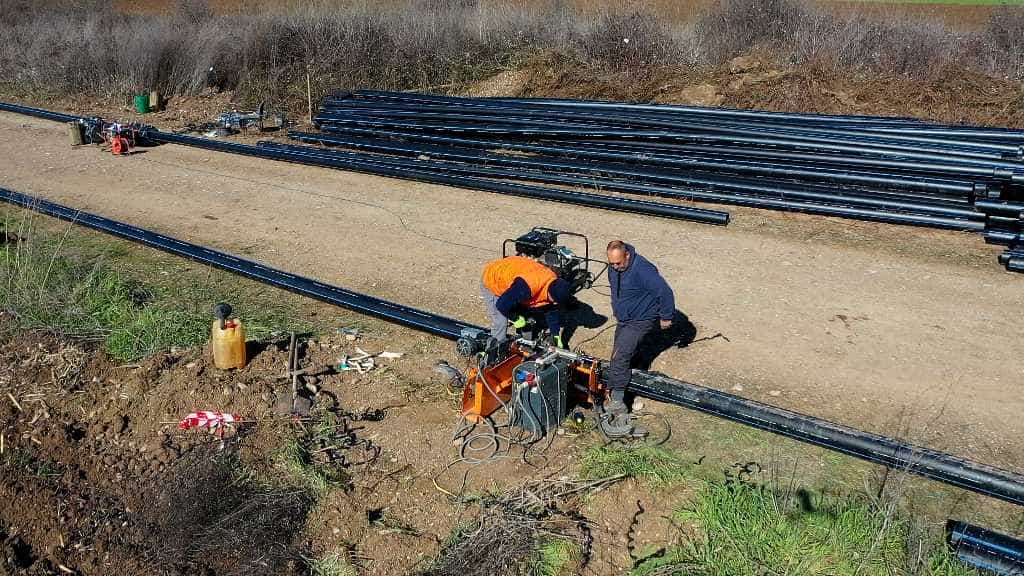 Perifereia_Ypogeioi_Agogoi_1 (1) Συνεχίζονται οι εργασίες κατασκευής υπόγειου δικτύου άρδευσης 21,5 χλμ. στα Φάρσαλα από την Περιφέρεια Θεσσαλίας