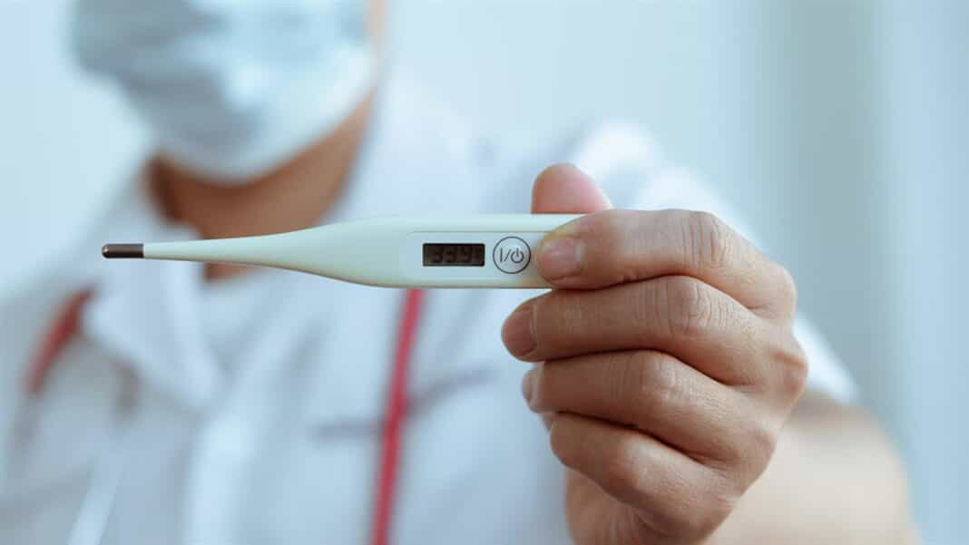 piretos sta paidia Το λάθος που κάνουν όταν το παιδί έχει πυρετό