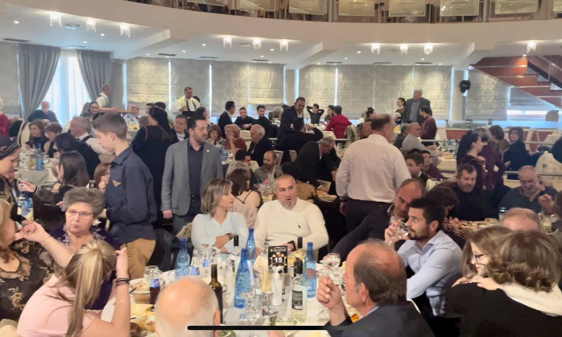 ΜΑΞΙΜΟΣ ΧΑΡΑΚΟΠΟΥΛΟΣ ΣΤΟΝ ΧΟΡΟ ΤΩΝ ΣΜΙΞΙΩΤΩΝ