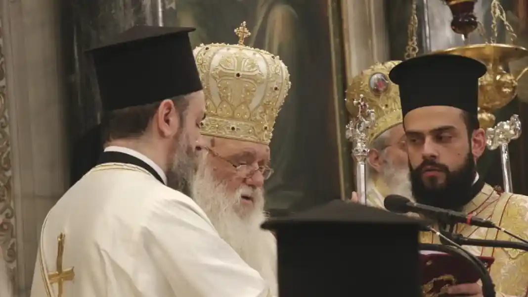 ιερωνυμος μνημοσυνο για Τέμπη