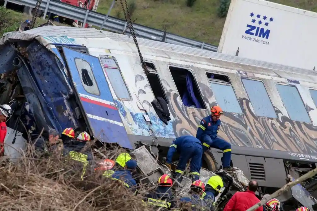 Πλεύρης για αναρρωτική άδεια από το Νοσοκομείο Βόλου