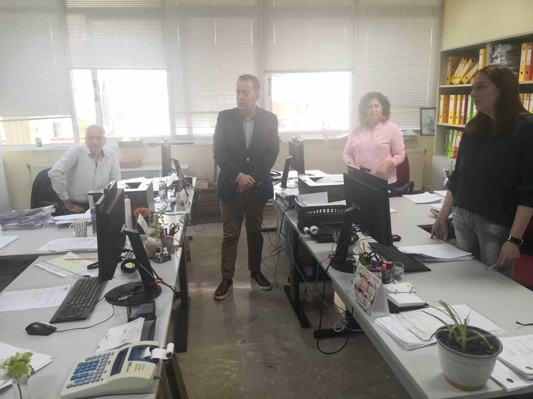 Στην ΔΥΠΑ Λάρισας ο Κόκκαλης