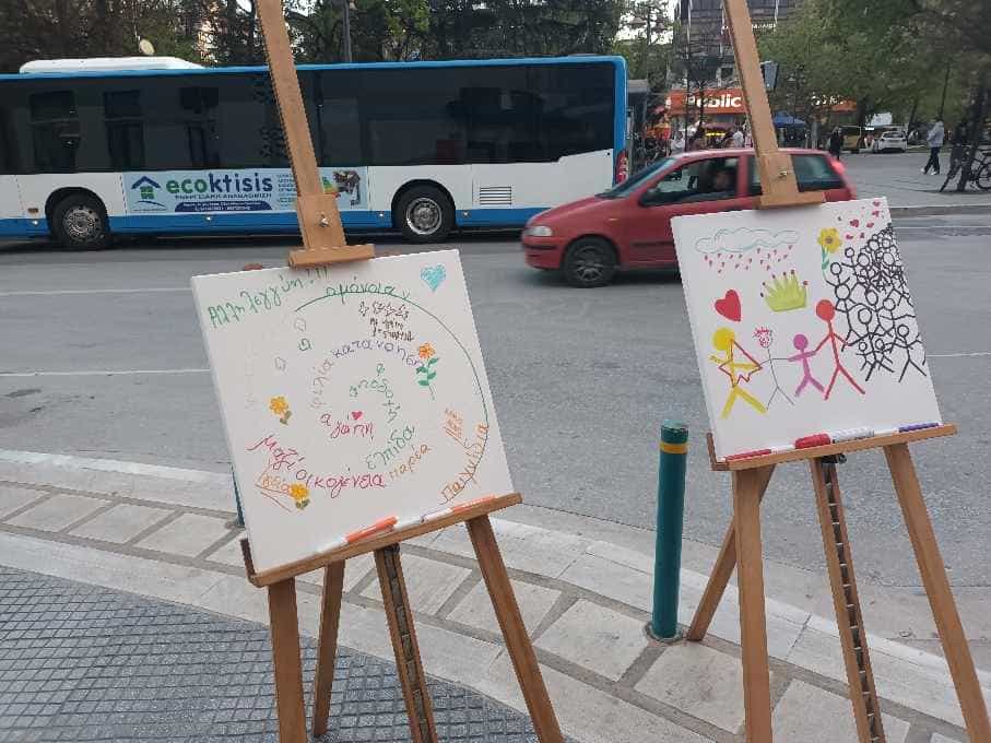 «Κανείς Μόνος» Οι Λαρισαίοι έγιναν μια αγκαλιά για τον Ξενώνα Καρκινοπαθών (φωτό)