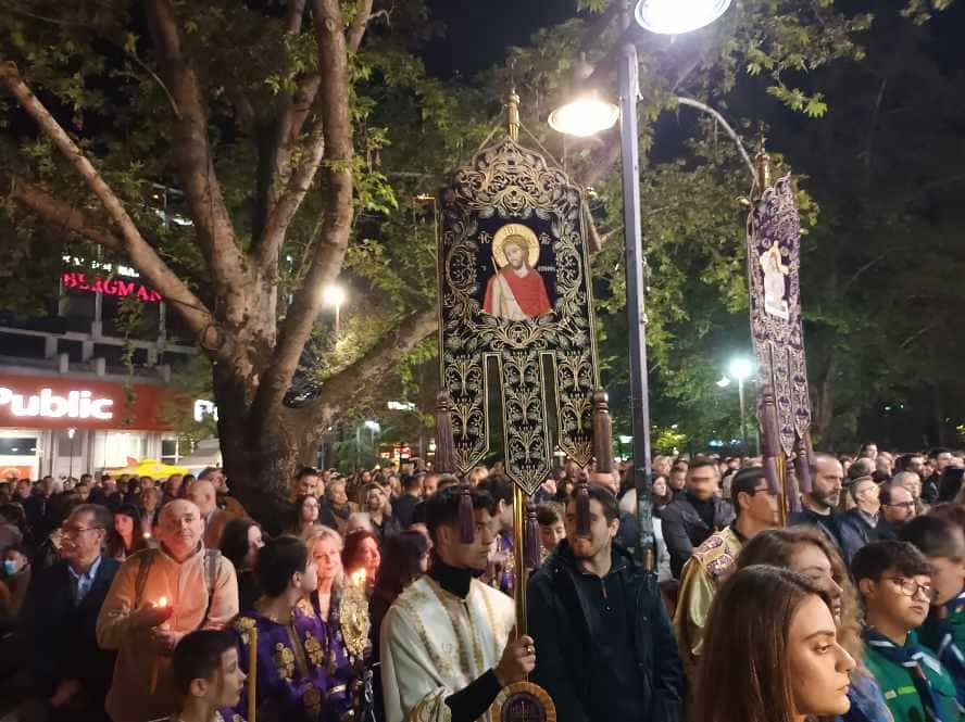 Στην κεντρική πλατεία οι 6 Επιτάφιοι της <a href='https://thelarissapaper.gr/category/eidiseis/larissa/' srcset=