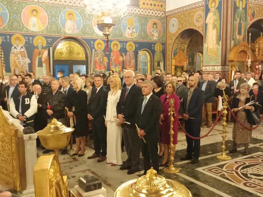 Με κατάνυξη η Αναστάσιμη Ακολουθία στον Ι.Ν του Αγ.Αχιλλίου