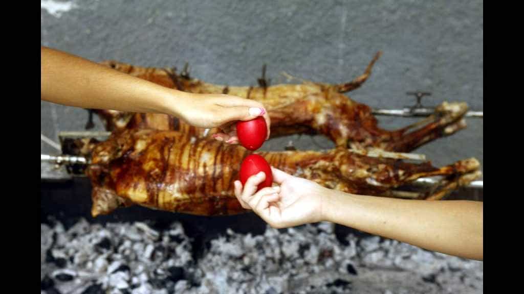 Πάσχα - Ψήσιμο αρνιού
