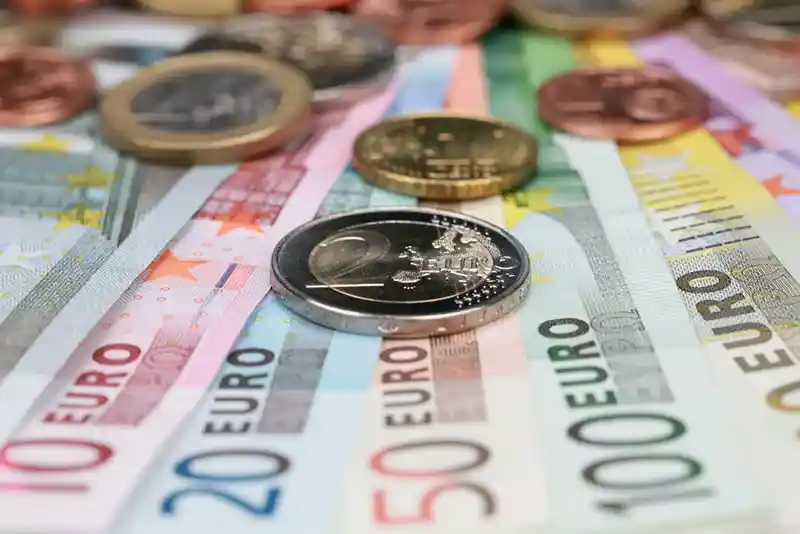Eurostat: Η Ελλάδα κατατάχθηκε δεύτερη από το τέλος στα εισοδήματα των πολιτών