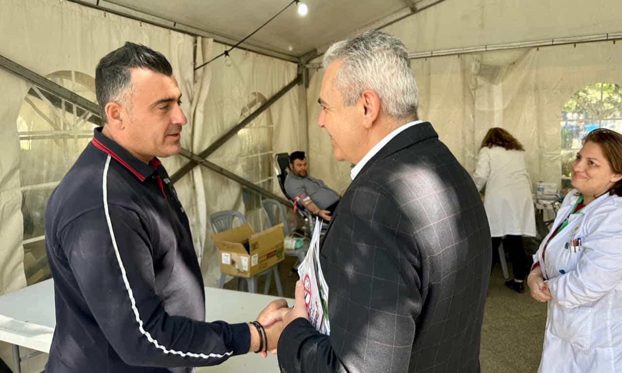 Μ. Χαρακόπουλος στην πρωτοβουλία «Μαζί μια αγκαλιά»