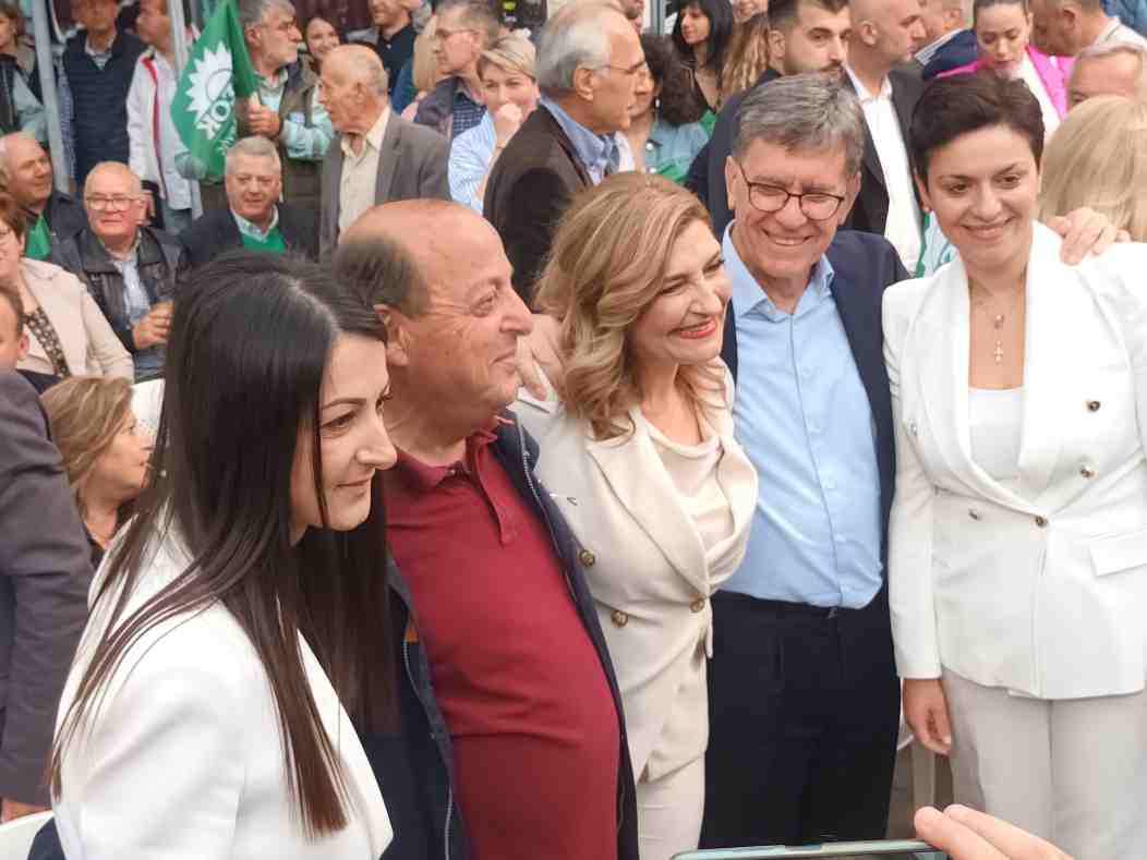 Ανδρουλάκης από Λάρισα
