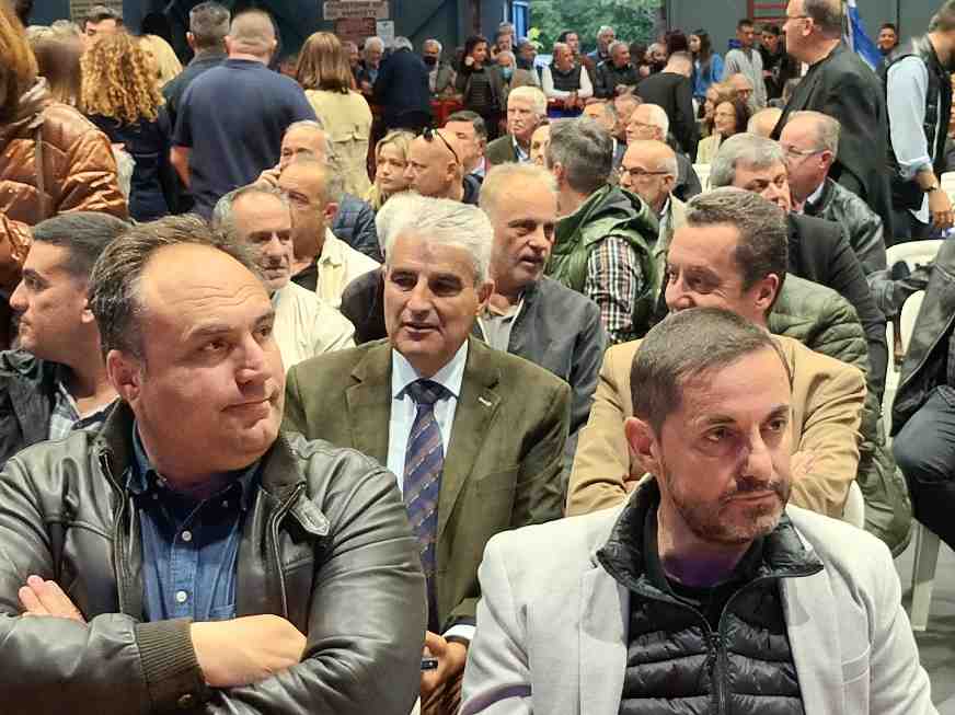 Ασφυκτικά γεμάτο το Στάδιο Αλκαζάρ για τον Χρήστο Καπετάνο