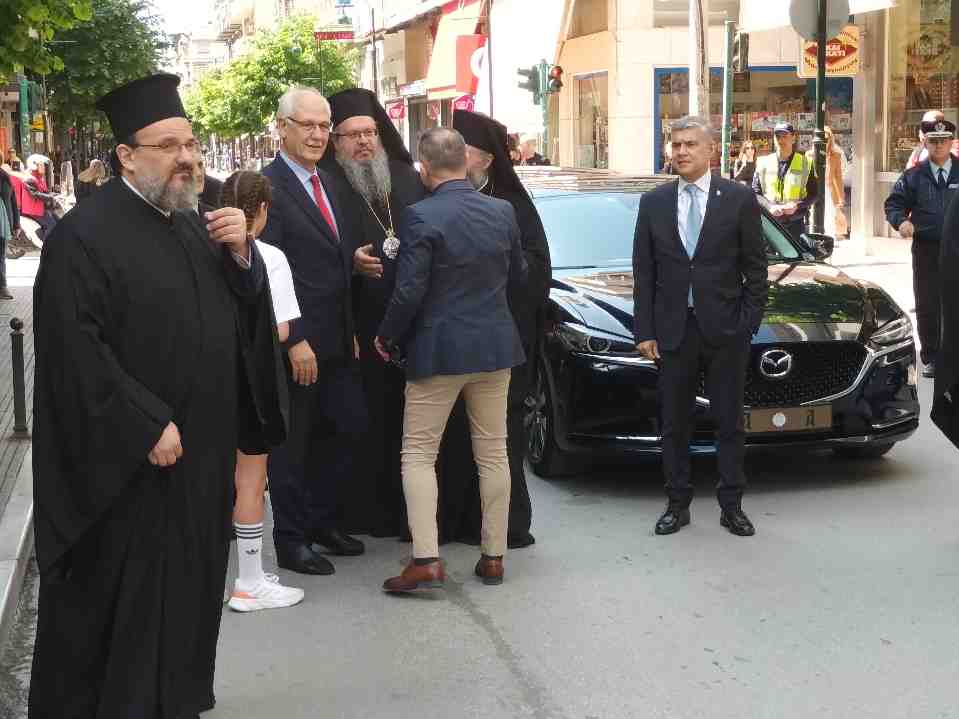 ανακηρύχθηκε επίτιμος δημότης Λάρισας ο Αρχιεπίσκοπος Αυστραλίας κ. Μακάριος 