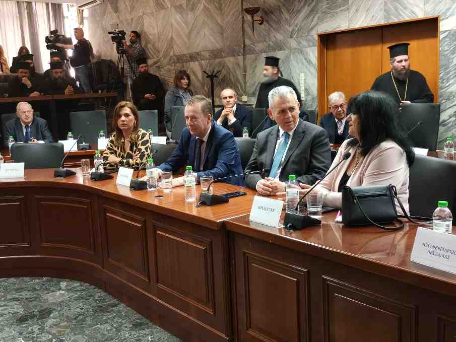 ανακηρύχθηκε επίτιμος δημότης Λάρισας ο Αρχιεπίσκοπος Αυστραλίας κ. Μακάριος 